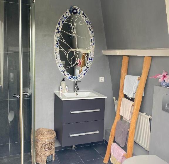 高级大房间, Bubbles & Bed