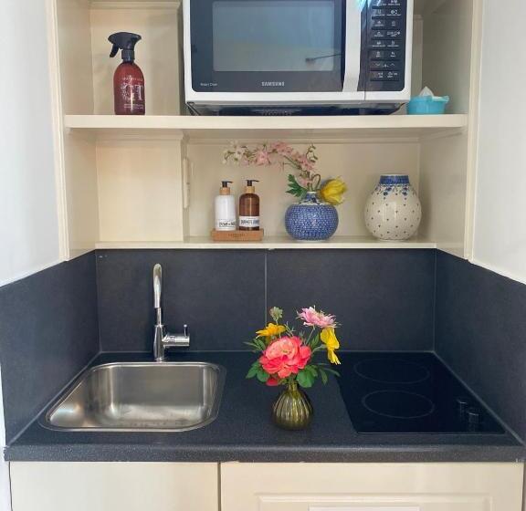 单人经济间, Bubbles & Bed