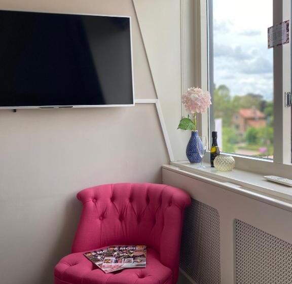 单人经济间, Bubbles & Bed