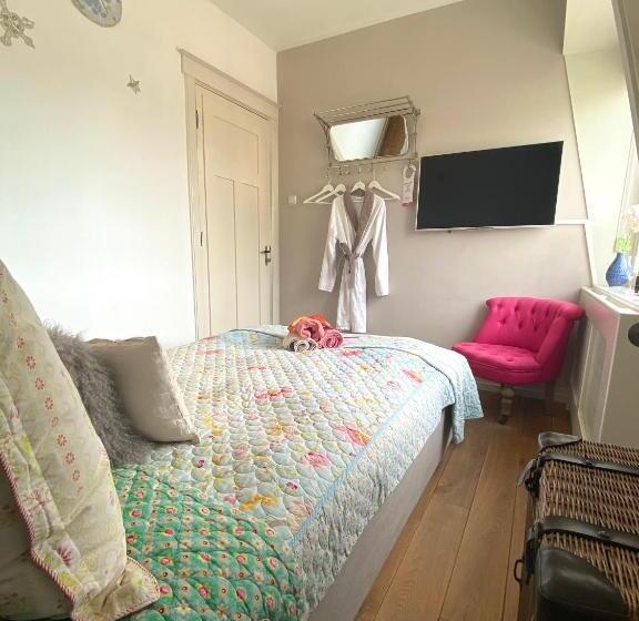 单人经济间, Bubbles & Bed