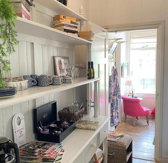 舒适型单人间, Bubbles & Bed