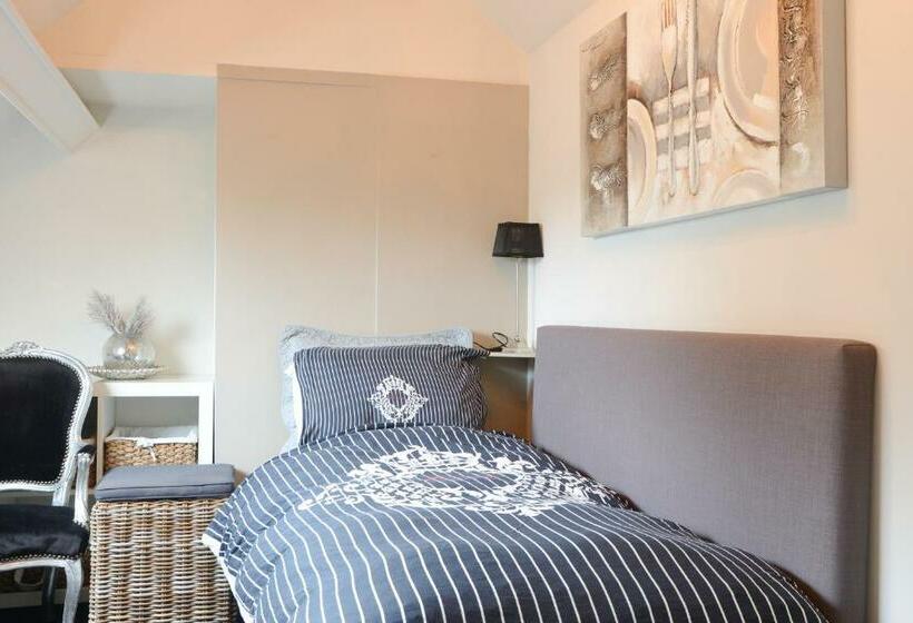 חדר סטנדרד יחיד חדר אמבטיה משותף, Het Woonrijk