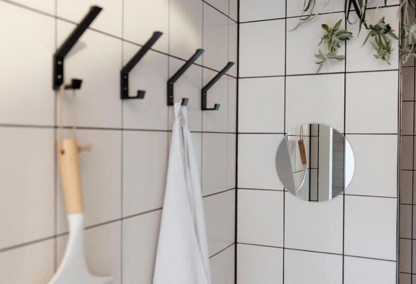 エコノミールーム, Hostel Ani&haakien