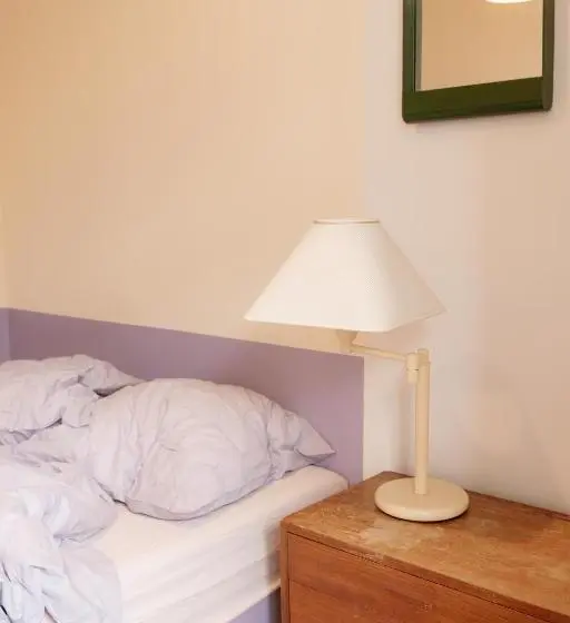 اتاق اکونومی, Hostel Ani&haakien