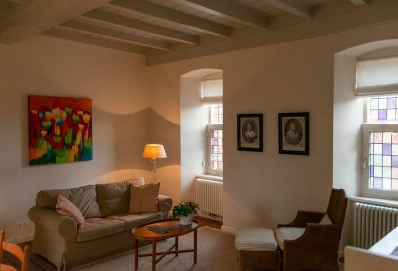 小型套房, Kasteel Huis Bergh