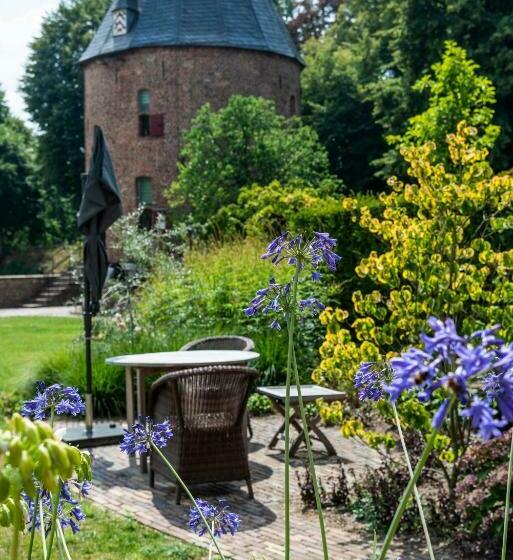 行政套房, Kasteel Huis Bergh