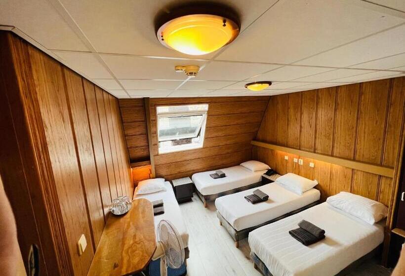 غرفة قياسية رباعية, Sharm