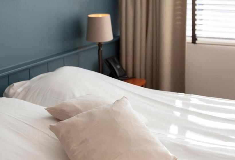 חדר משפחתי, Restaurant Hotel De Watergeus