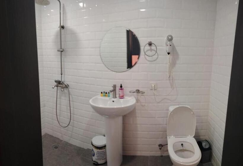 اتاق استاندارد سه نفره, Allaturqa Hotel Hostel