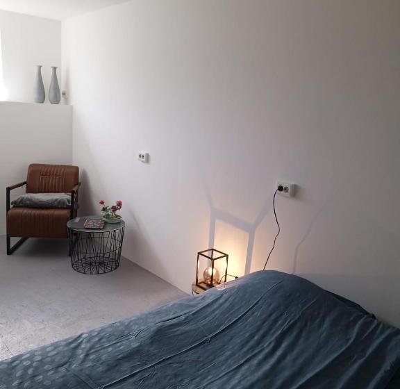 غرفة قياسية, Quad Adventure