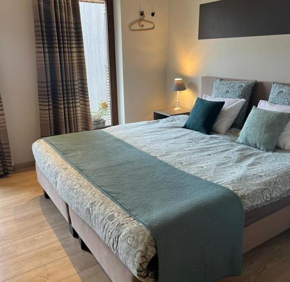 اتاق استاندارد, B&b Au 27