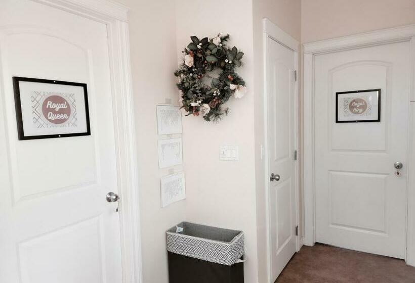 חדר דחוקס עם מיטת קינג, Along River Ridge