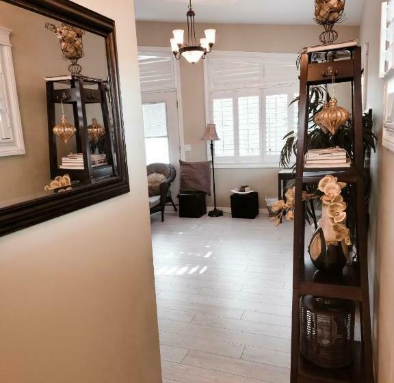 חדר דחוקס עם מיטת קינג, Along River Ridge