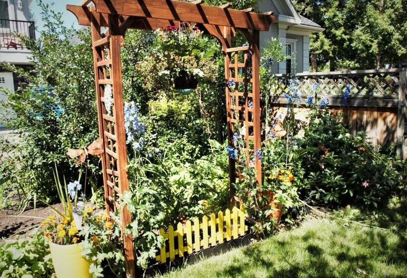 חדר דחוקס עם מיטת קינג, Along River Ridge