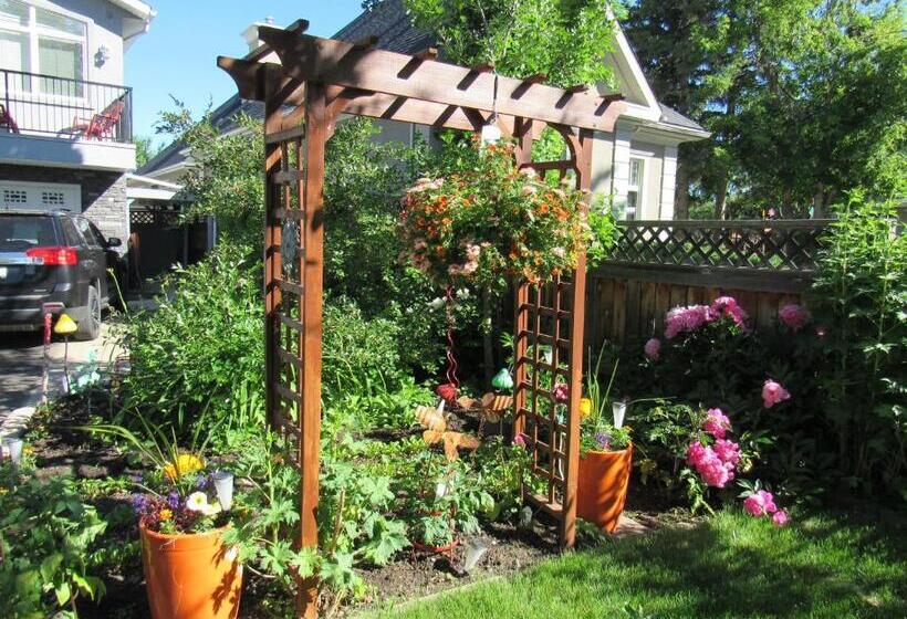 חדר דלוקס, Along River Ridge