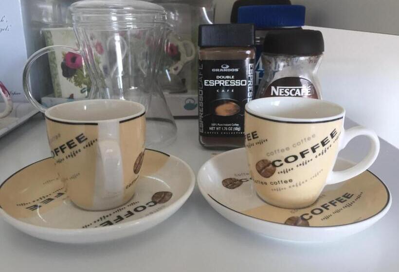 חדר דלוקס, Along River Ridge