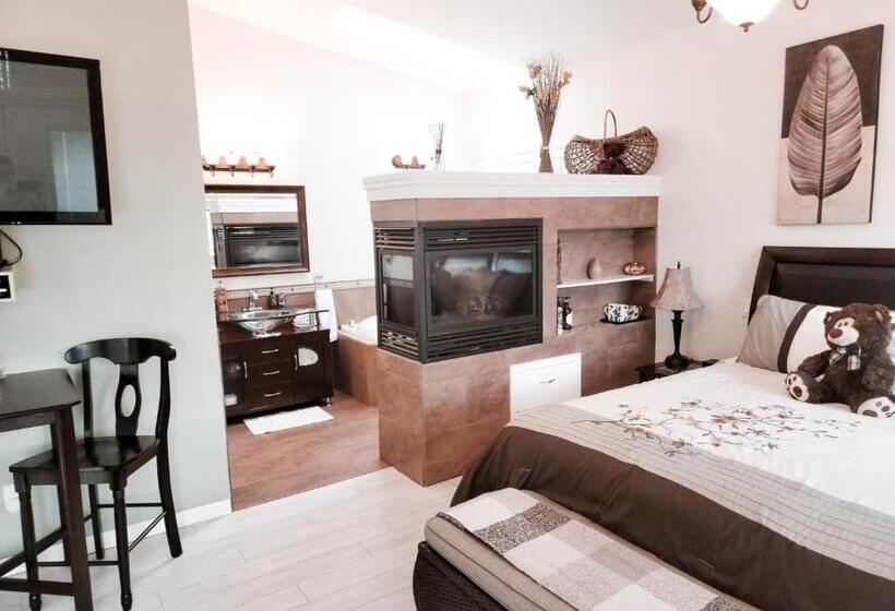 חדר דחוקס עם מיטת קינג, Along River Ridge