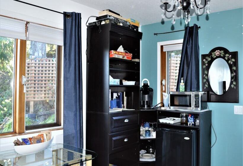 Standardzimmer, Armand Heights