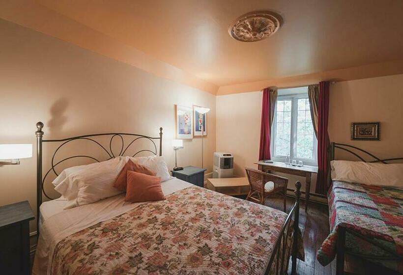 バスルーム共有のトリプルスタンダード, à L Adresse Du Centre Ville