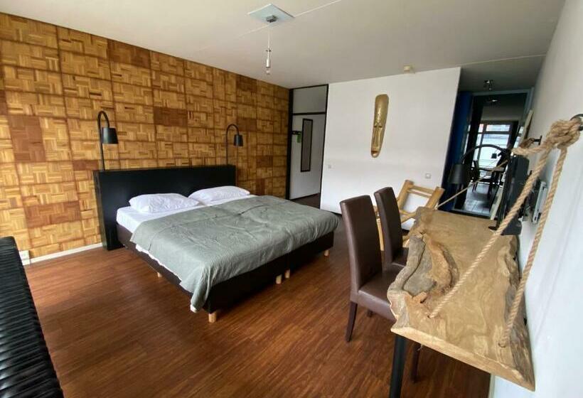 Номер Стандарт, Anno