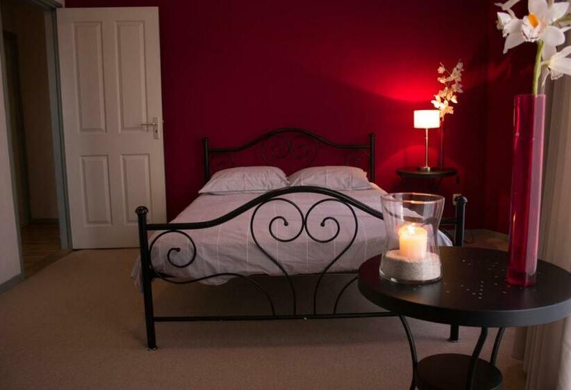 اتاق لوکس چهار تخته, Brasserie De Kroon