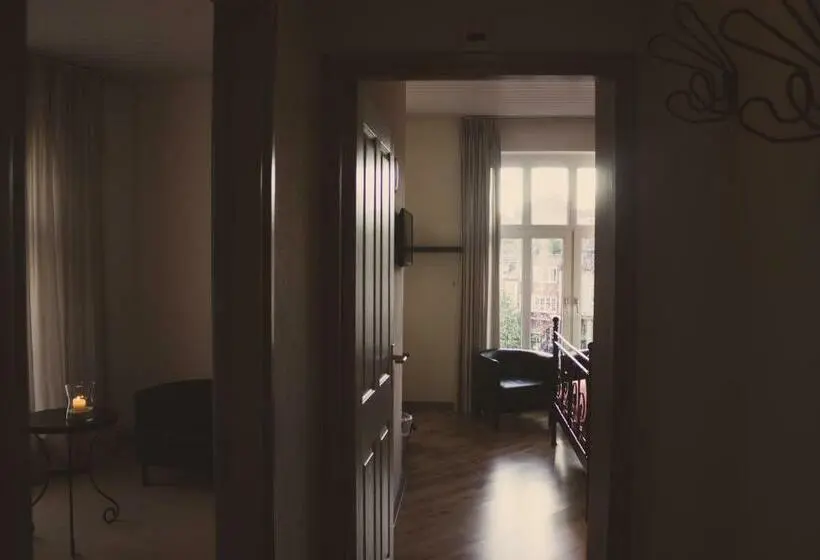 デラックスの４人部屋, Brasserie De Kroon