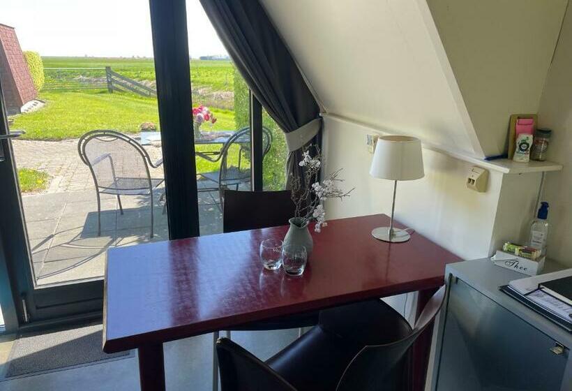 标准间, Huisjes Andijk