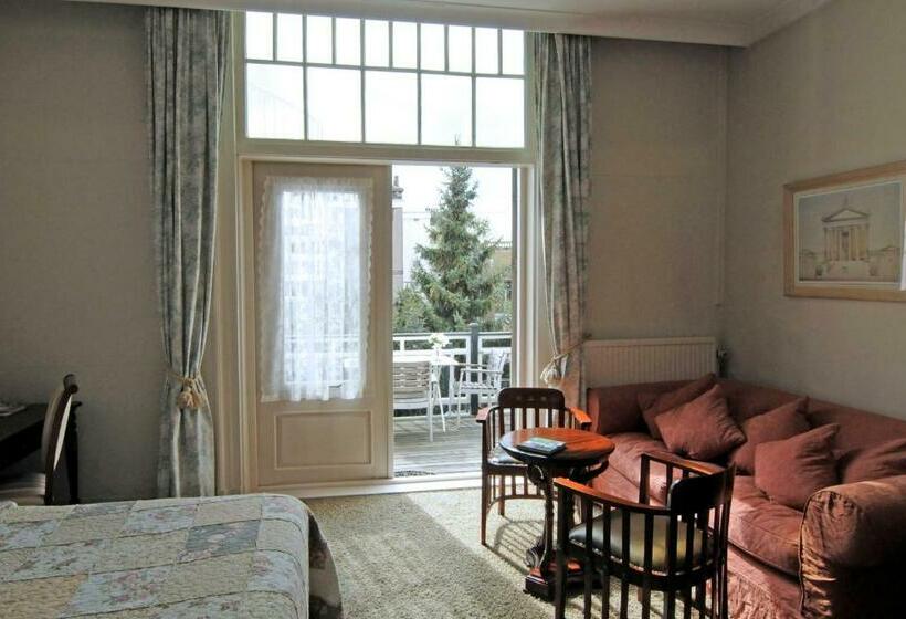 Номер Deluxe, Molendal