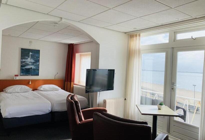 디럭스 테라스 룸 바다 전망, Restaurant Solskin