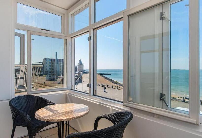 디럭스 룸, Restaurant Solskin