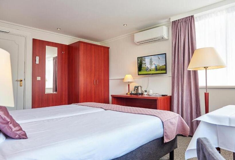 标准间, T Kruisselt