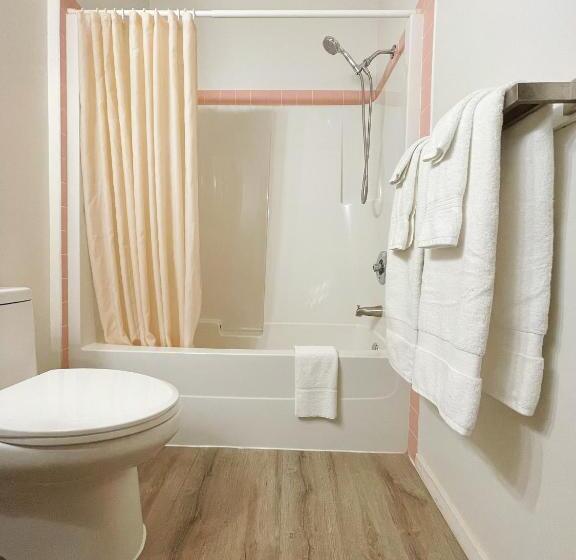 ２ダブルベッドのスタンダードルーム, Bear S Claw Lodge