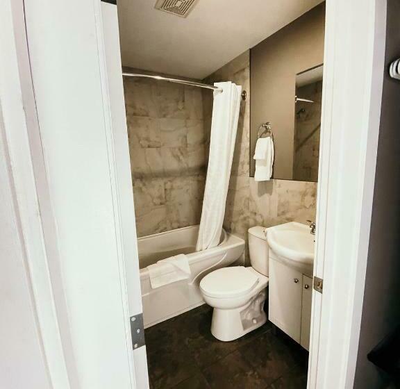 غرفة قياسية, Hinton Highway Inn