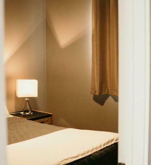 غرفة قياسية, Hinton Highway Inn