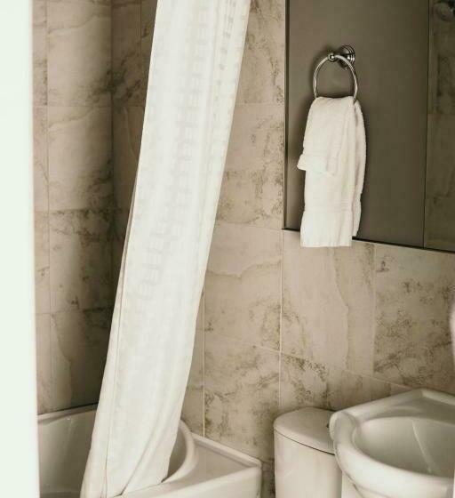 غرفة قياسية, Hinton Highway Inn