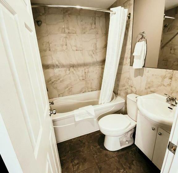 غرفة قياسية, Hinton Highway Inn