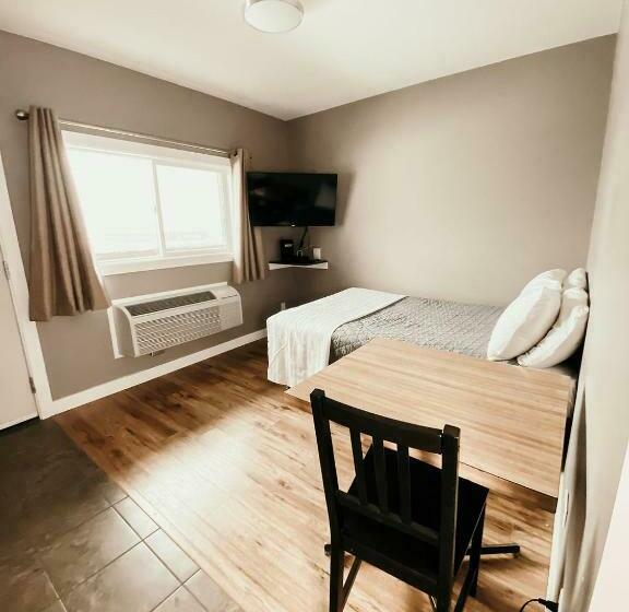 غرفة قياسية, Hinton Highway Inn