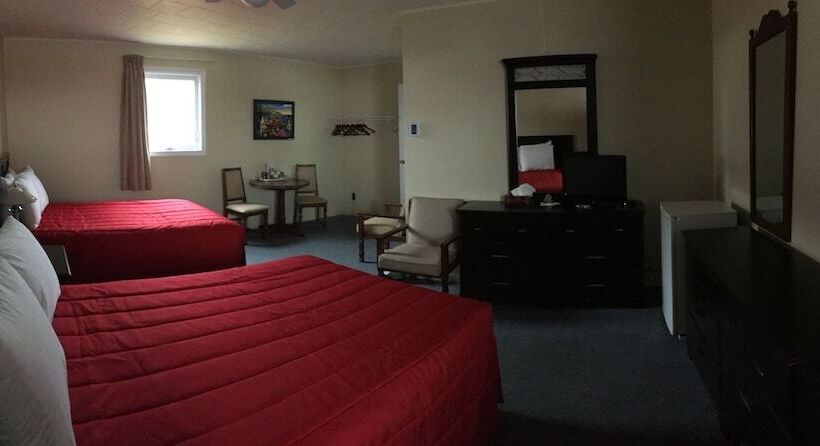 带2个双人床的标准工作室, Motel Sainte Flavie