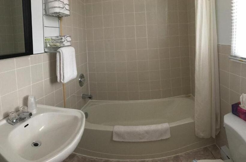 Номер Стандарт 2 Двуспальные Кровати, Motel Sainte Flavie