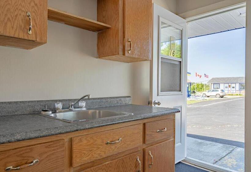 اتاق استاندارد با آشپزخانه, Novastar Motel On The Lake