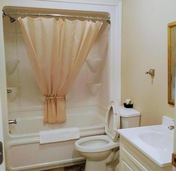 스탠다드 룸 더블 침대 2개, Rothesay Motel