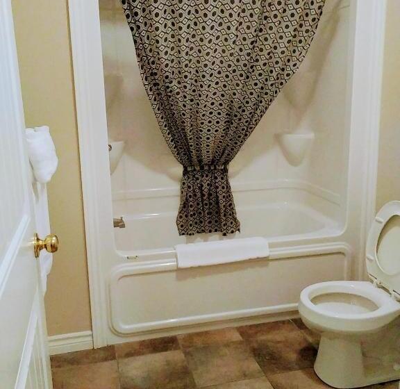 스탠다드 룸 더블 침대 2개, Rothesay Motel