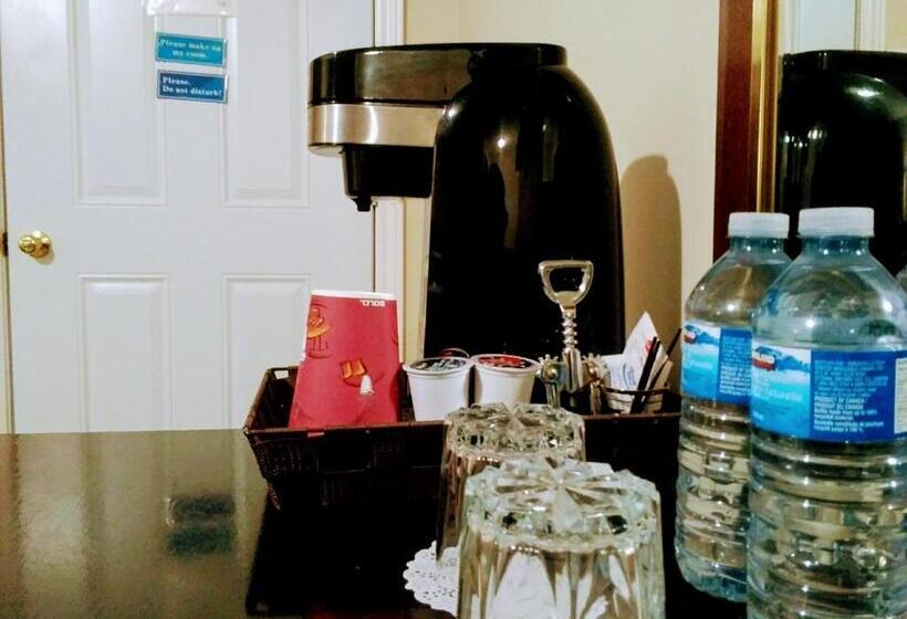 스탠다드 룸 더블 침대 2개, Rothesay Motel