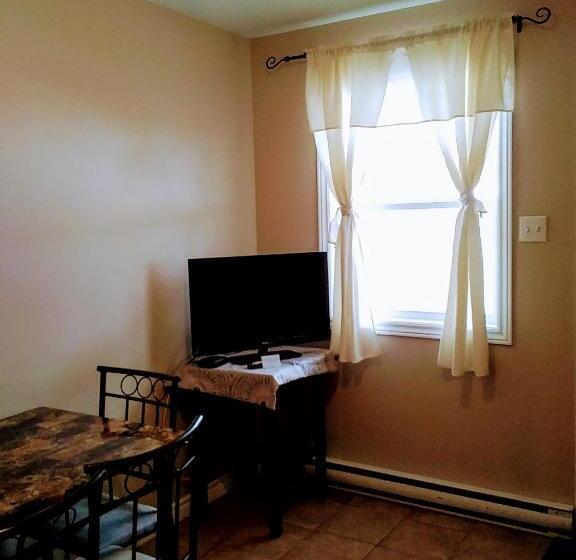 ２ベッドルームデラックスアパートメント, Rothesay Motel