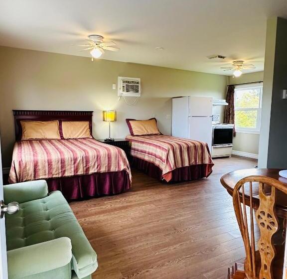 إستديو عائلى, Scenic Motel Moncton