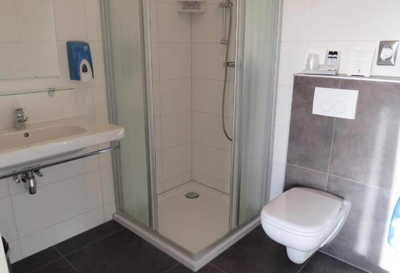 Номер Стандарт с Балконом, Seehotel Oostkapelle