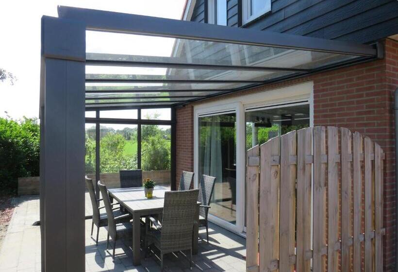 ３ベッドルームハウス, Seehotel Oostkapelle