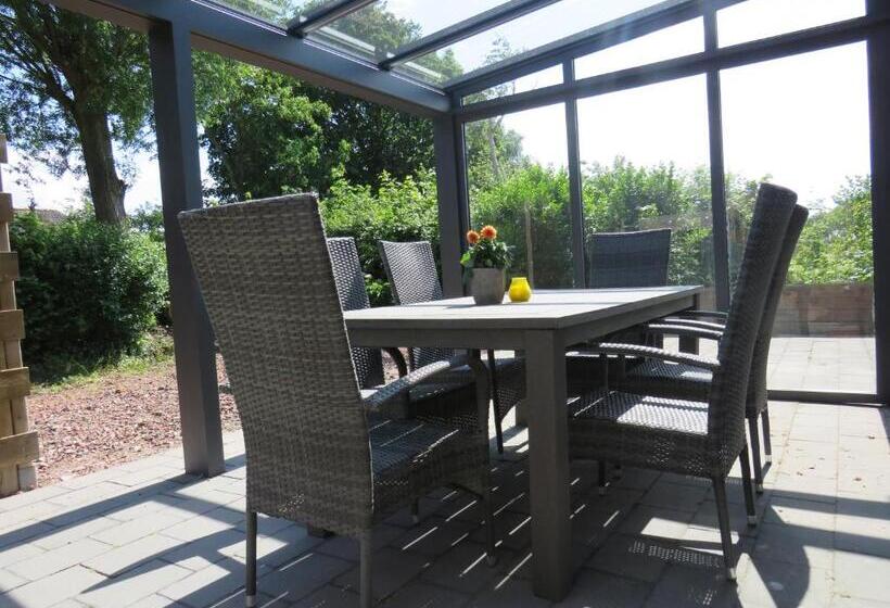 3间卧室的房子, Seehotel Oostkapelle