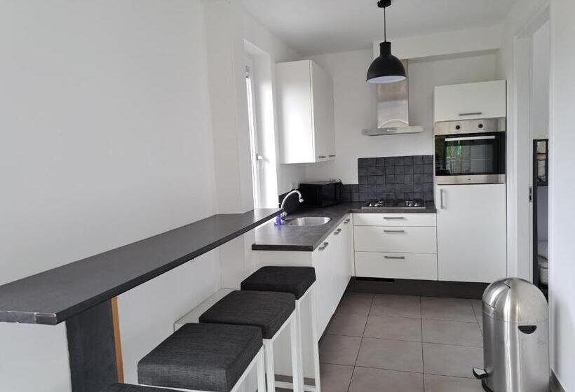 3间卧室的房子, Seehotel Oostkapelle