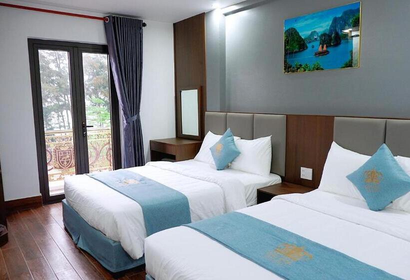 اتاق استاندارد چهارنفره با بالکن, Khách Sạn Louis Hotel Sầm Sơn